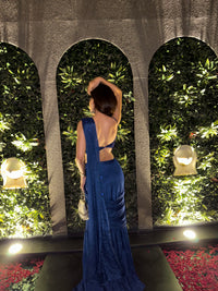 YASHASWINEE IN BLUE BOLT SAREE